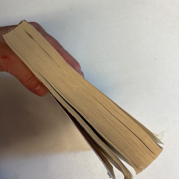 📚2/$6  Reader’s Digest 2 Books in 1: LARGE PRINT EDITION - Picture 6 of 13